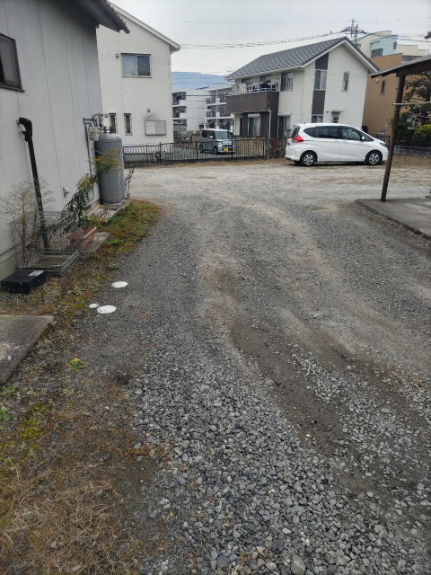 ハイブリッジ大里町の駐車場写真