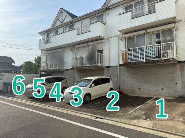 徳丸5丁目33 グリーンヒルズ田中B棟☆アキッパ駐車場の駐車場写真