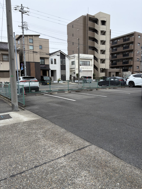 駐車場写真2