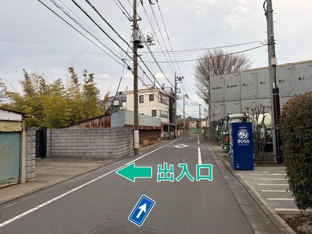 【南側】平和台4丁目8-8 玄関前☆アキッパ駐車場の駐車場写真