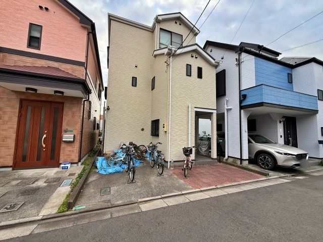 [72c62]鎌倉1丁目2 個宅アキッパ駐車場の駐車場写真