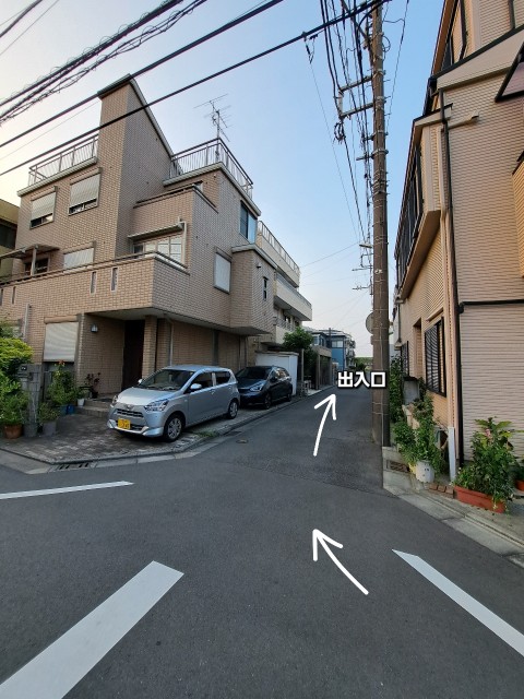 幸区古市場1丁目8-5 ②中型車専用の駐車場写真