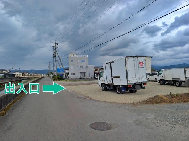 【諏訪湖の花火】8/15アキッパ meat style イイダA臨時駐車場の駐車場写真