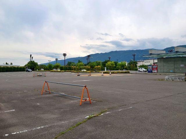 すわっこランド【諏訪湖花火大会公式駐車場】の駐車場写真
