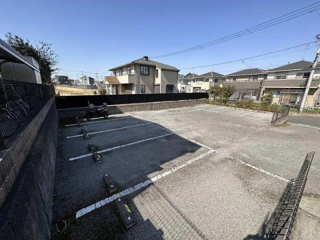 レオパレスサンフラワー駐車場【25085】の駐車場写真
