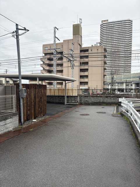 JR大津京徒歩3分　皇子が丘体育館徒歩2分　皇子山球場徒歩5分の駐車場写真