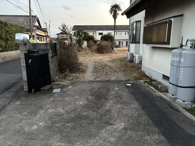 さがみどりの森球場(森林公園)近くの駐車場の駐車場写真