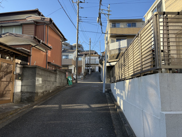 杉田2丁目18-13駐車場の駐車場写真