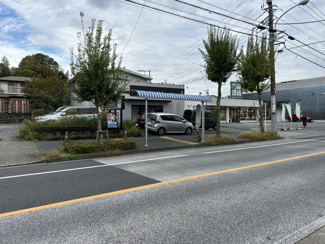 西成瀬2丁目の駐車場写真