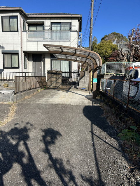 西成瀬2丁目の駐車場写真