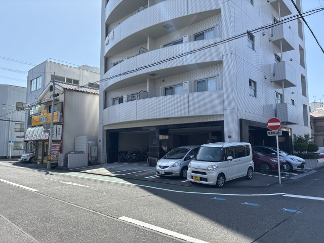 ラフィネ1番町駐車場【3】の駐車場写真