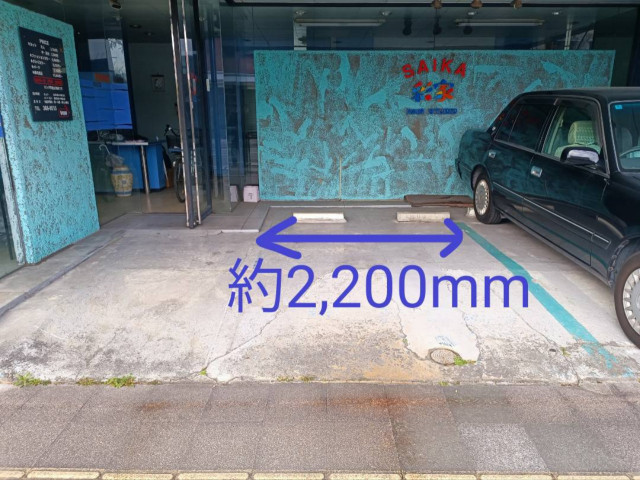 駐車場（閉店した美容室駐車場）の駐車場写真