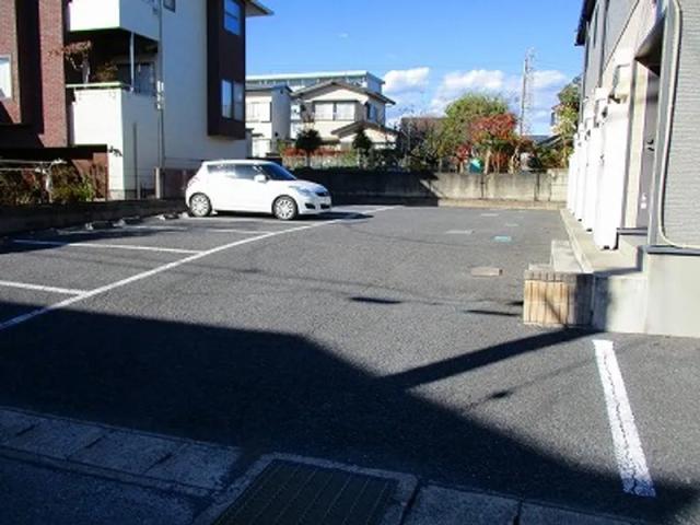 レオパレスグランパ駐車場【29213】の駐車場写真