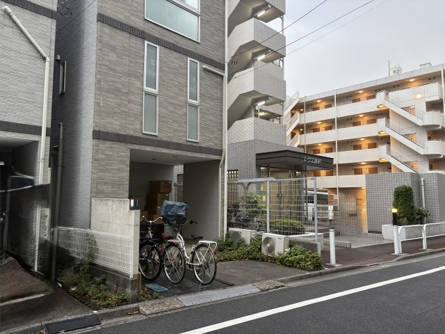 高島平1丁目58-12駐車場の駐車場写真