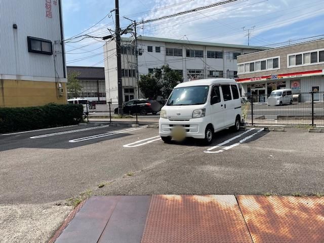 駐車場写真2