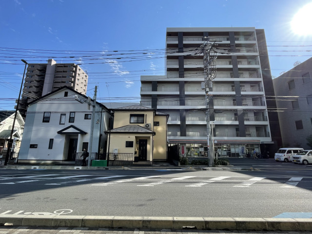 ⭐︎初回限定20%割引実地中⭐︎セブンイレブン北袋町１丁目店隣＊akippa駐車場の駐車場写真