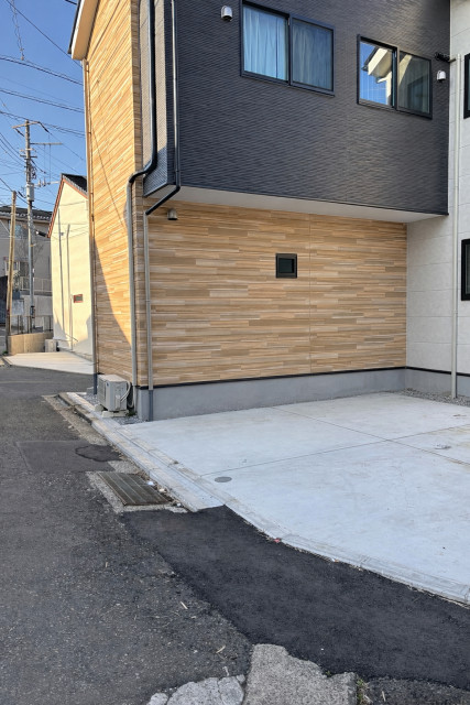 三ツ沢公園まで徒歩10分⭐︎三ツ沢上町駐車場⭐︎24時間オープンの駐車場写真