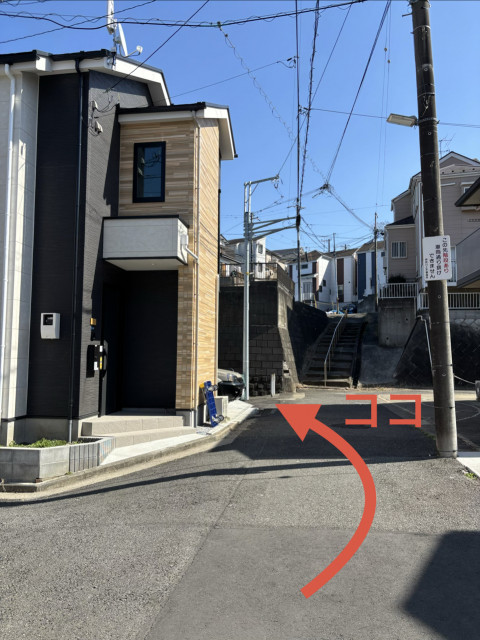 三ツ沢公園徒歩5分⭐︎三ツ沢上町駐車場⭐︎24時間オープンの駐車場写真