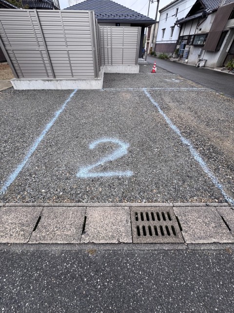 十日市中3丁目17-16駐車場の駐車場写真