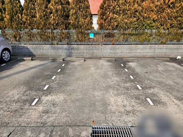 メゾン・ド・ブリックⅠ駐車場の駐車場写真