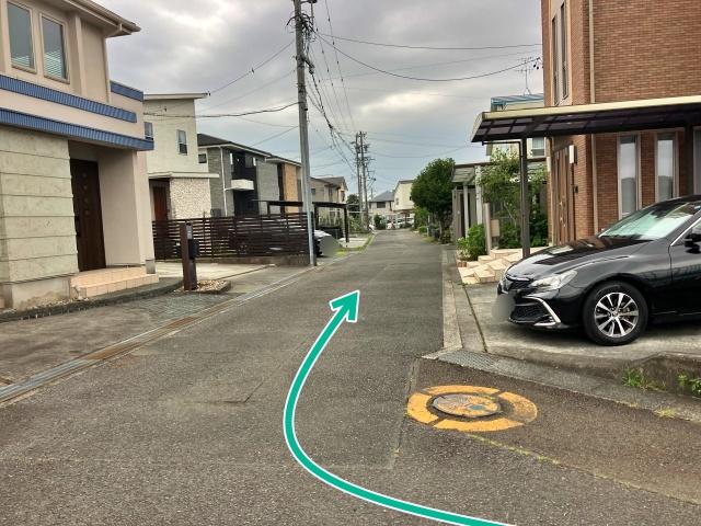 国吉田6丁目15-16駐車場の駐車場写真