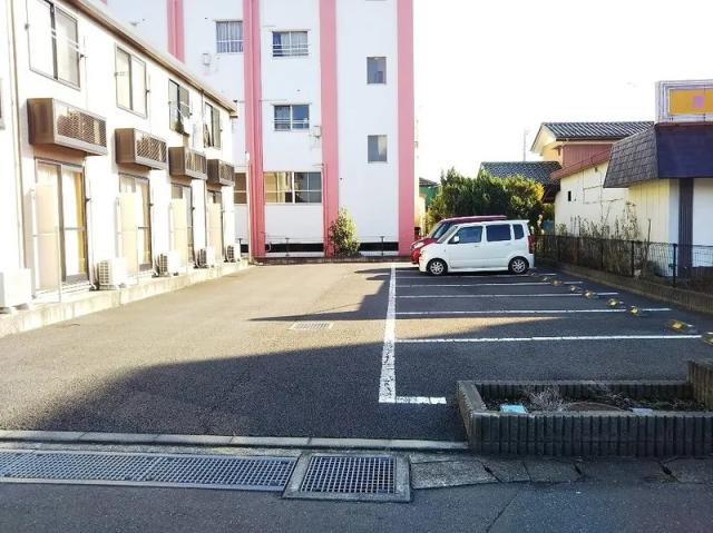 レオパレスシーホース駐車場【35064】の駐車場写真