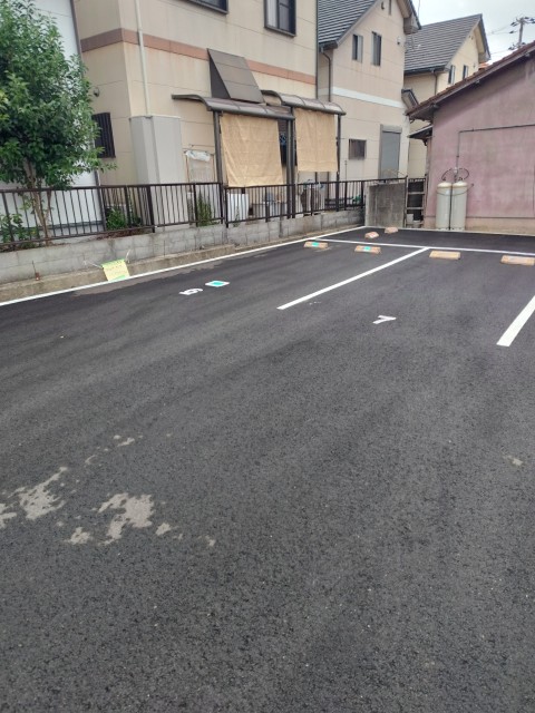 MR3 太田618-27 　6番駐車場の駐車場写真