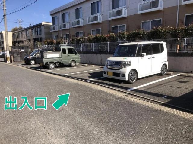 レオパレスマウンド駐車場【17323】の駐車場写真