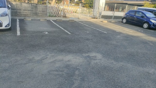 野村元町　駐車場の駐車場写真
