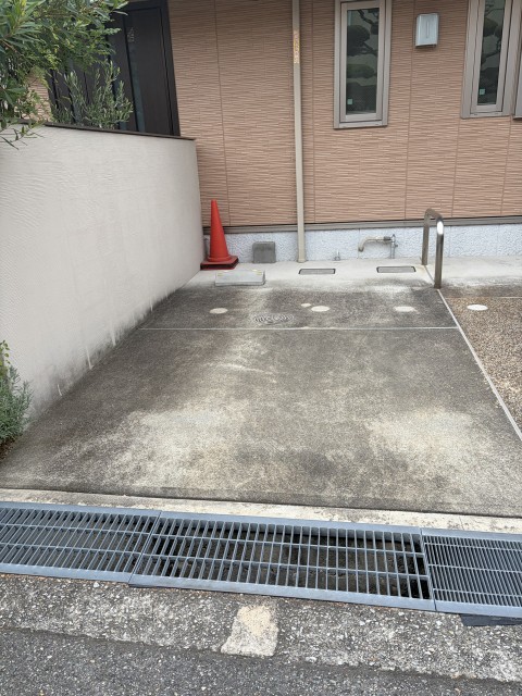 稲野町1丁目83-1駐車場の駐車場写真