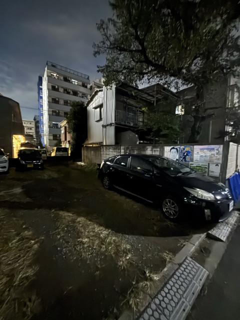 本町通3丁目166-8駐車場の駐車場写真