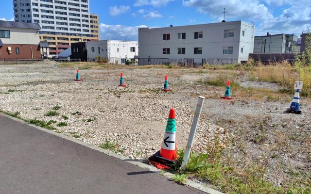 豊平区月寒西1条11丁目3 空き地駐車場の駐車場写真
