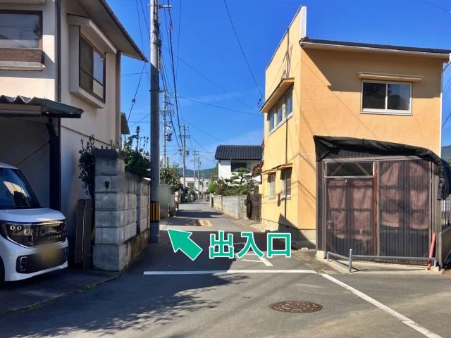 若里3丁目13-2駐車場の駐車場写真