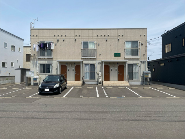 メゾンブルーフォレ駐車区画　NO.8の駐車場写真