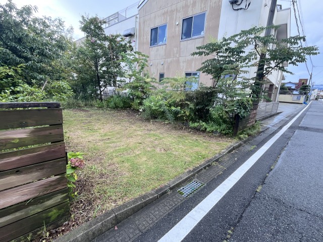 平和町1丁目2-4駐車場の駐車場写真
