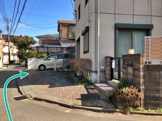 駐車場入り口