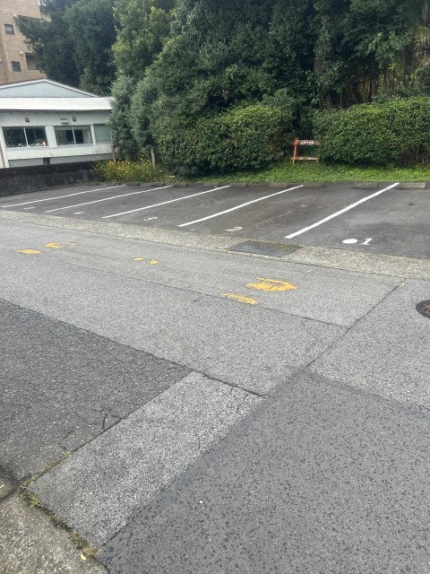 静岡県御殿場市新橋の駐車場写真