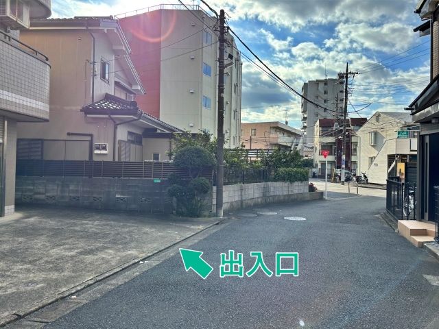 [7be20]伊興1丁目24 個宅アキッパ駐車場の駐車場写真