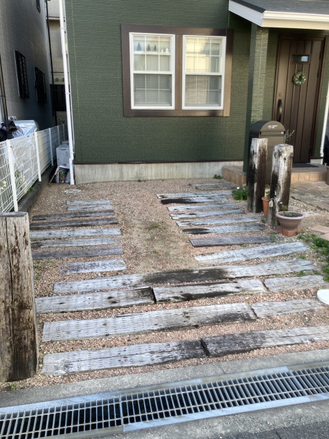 緑の家の駐車場の駐車場写真