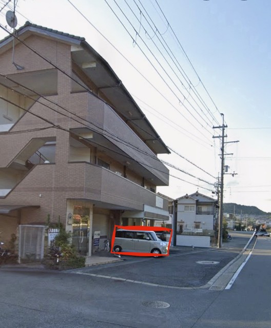 上町１０-２駐車場　20空テナント前の駐車場写真