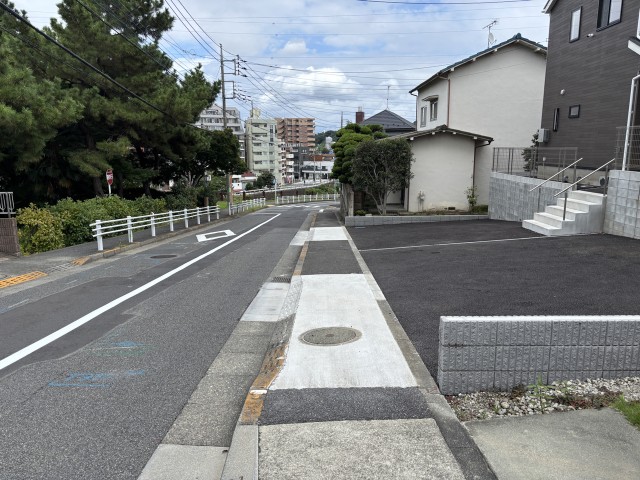 桜ケ丘1丁目61-4駐車場の駐車場写真