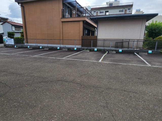 ㈲カワノの駐車場写真