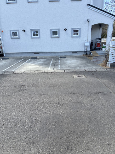 南吉成四丁目　自宅駐車場の駐車場写真