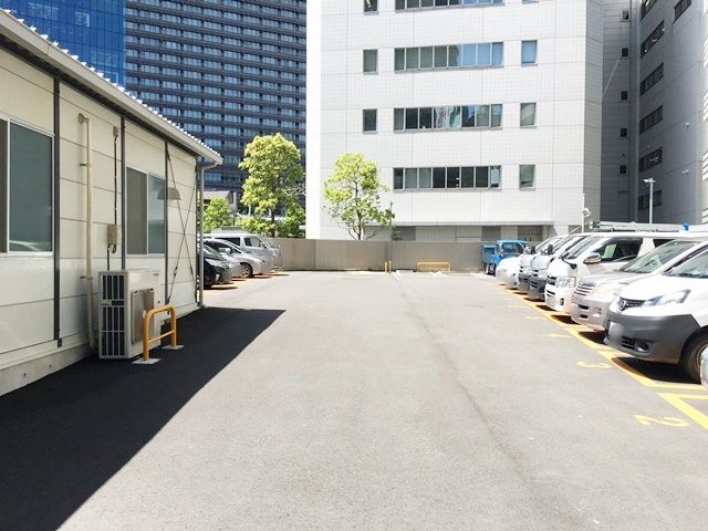 駐車場内の写真です
