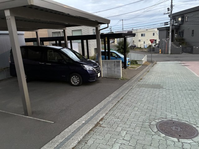 青葉町11丁目1-22駐車場の駐車場写真