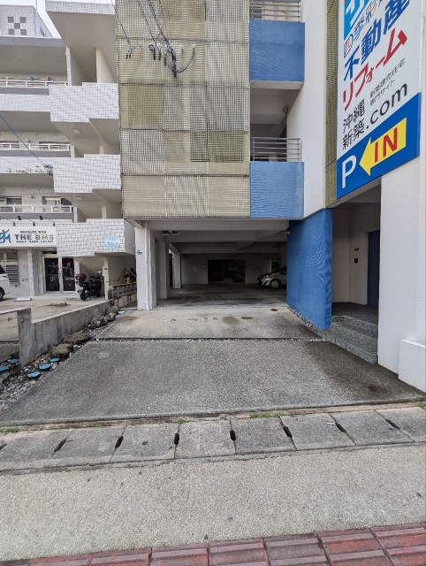 山内4-9-8駐車場の駐車場写真