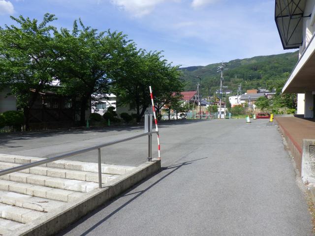 清水町体育館【諏訪湖花火大会公式駐車場】の駐車場写真