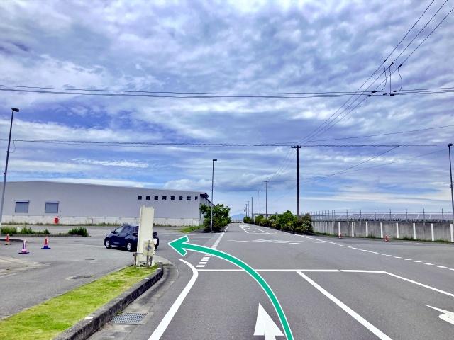 あいさい緑地管理棟北側【小松島ブルーインパルス展示飛行2026 7/19(日)】の駐車場写真