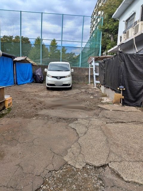 [7e424]東砂1丁目4 月極☆アキッパ駐車場【黒ネット前】の駐車場写真