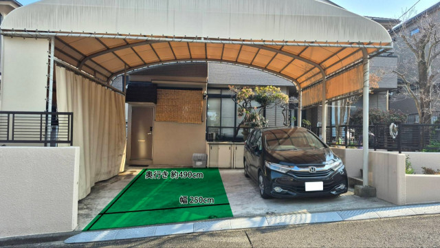中川3テント屋根Pの駐車場写真